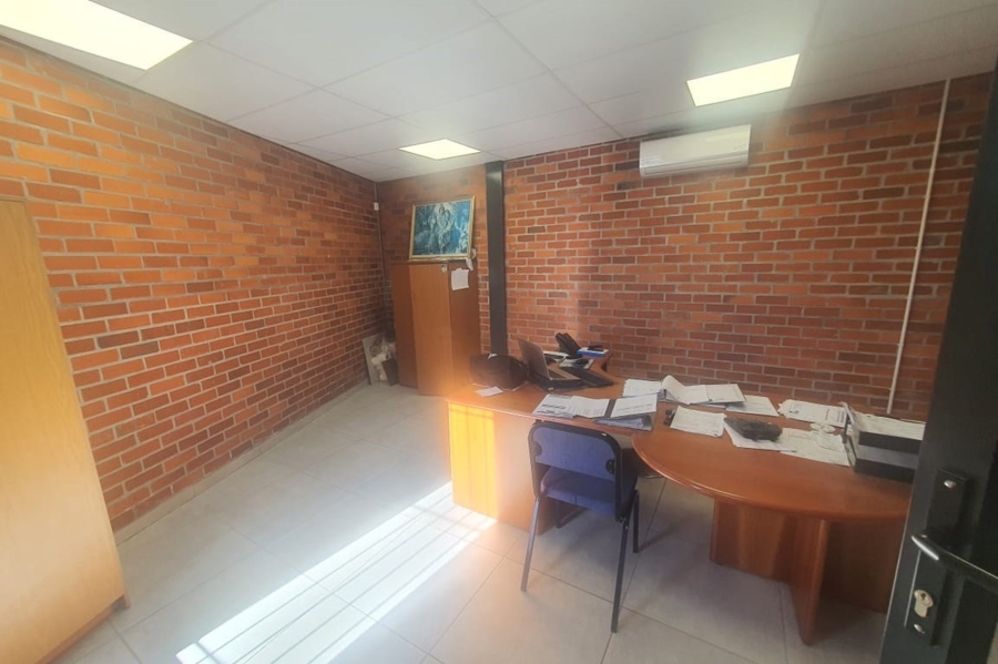 Commercial Property for Sale in Fairview Eastern Cape